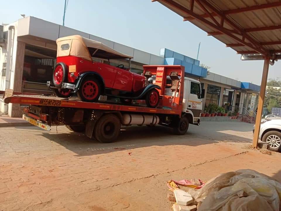 charterd car carrier truck for vintage cars
